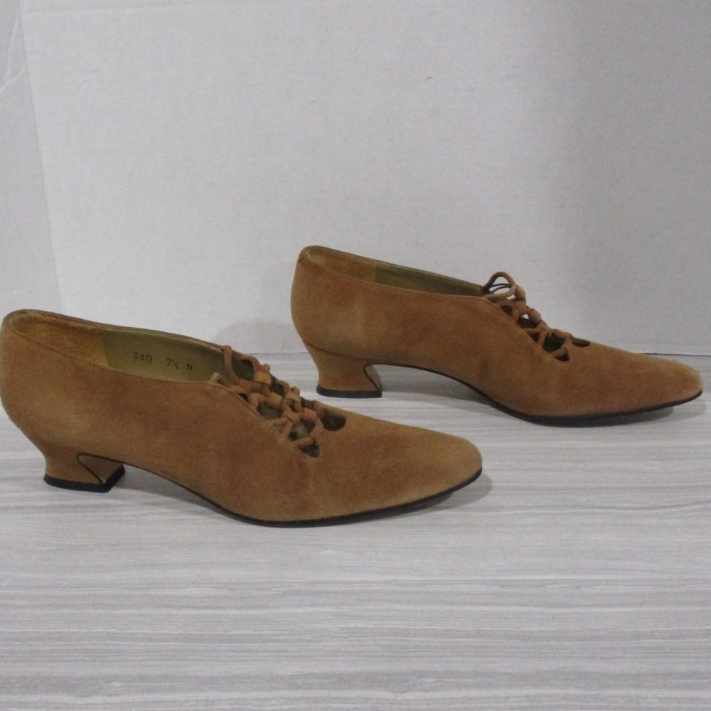 Bone Nude Classic Pumps by Evan-Picone main image 1